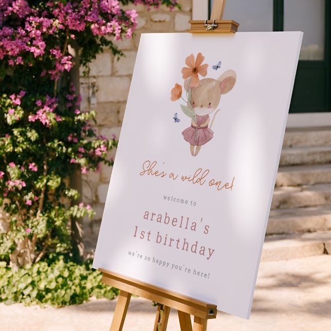 Mus Vild ett blomma Välkomsttecken för första föde Poster (Welcome Sign Mock-up)