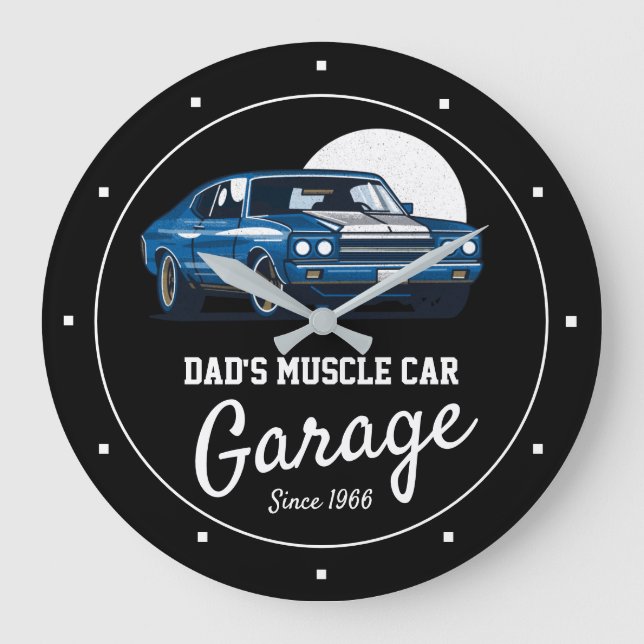 Muscle Car Garage Pappa eller någon av Namn Blue B Stor Klocka (Framsida)