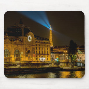 Musée d'Orsay i Paris på natten Musmatta