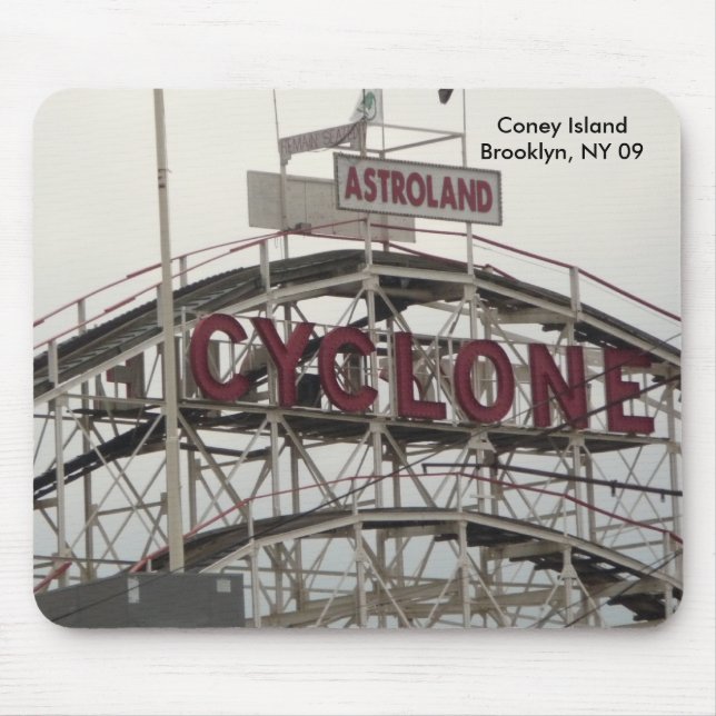 Musen vadderar, Cycloneberg- och dalbana Musmatta (Framsidan)