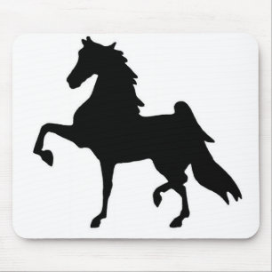 Musen vadderar med den Saddlebred silhouetten Musmatta