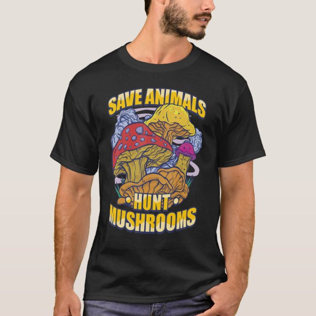 Mushroom Hunter Spara Animals Hunt Mushroom Foragi T Shirt (Framsida)