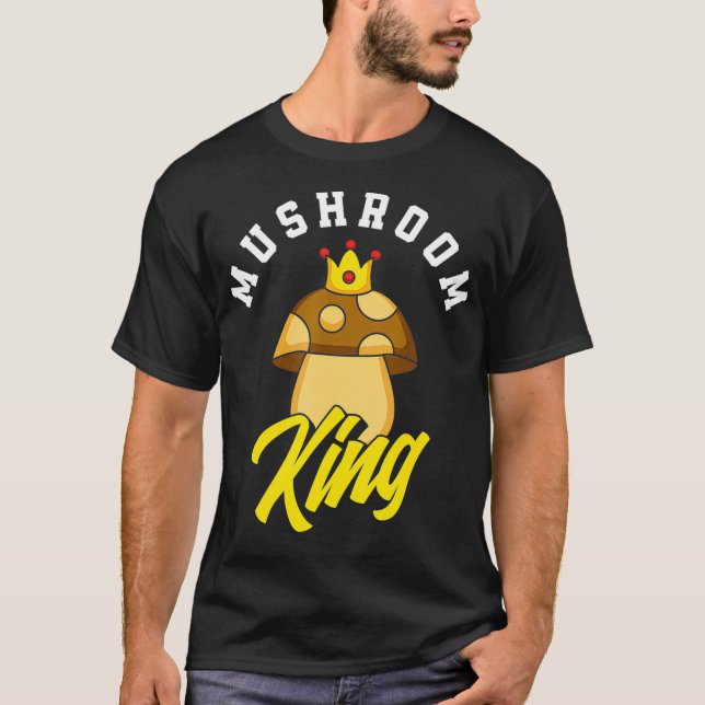 Mushroom Kung Mushroom Hunter Fungi Foraging Funny T Shirt (Framsida)