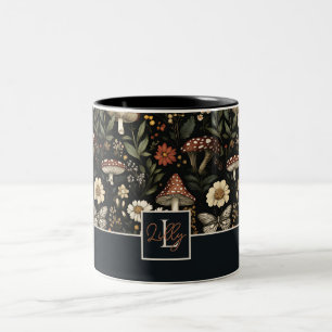 Mushroom och Flowers Cottagecore mönster med namn Två-Tonad Mugg