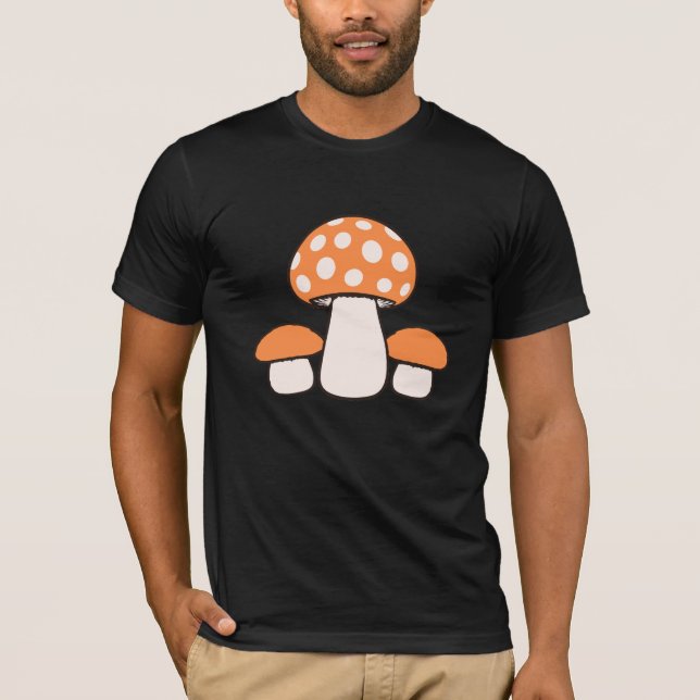 Mushrooms Three Group Spotted Family Fungi Nature  T Shirt (Framsida)