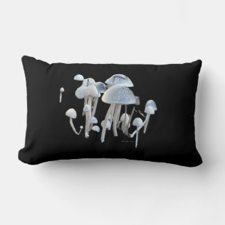 Mushrooms Throw Pillow Lumbarkudde