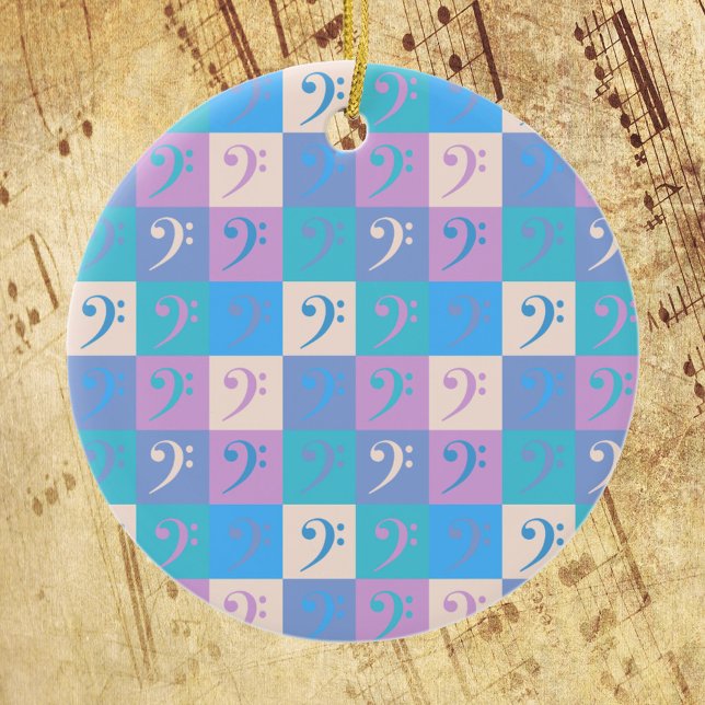 Music Bass Clef Mönster Pastel Färg Julgransprydnad Keramik (An ornament with a pattern of bass clefs done in pastel colors.)