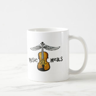 Musik läker kaffemugg
