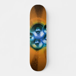 Musikhögtalare och orange mini skateboard bräda 18,5 cm