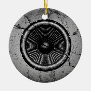 Musikhögtalare på en krackad vägg julgransprydnad keramik