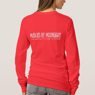 Muskies vid månsken: Gå till och med en arrangera T-shirt