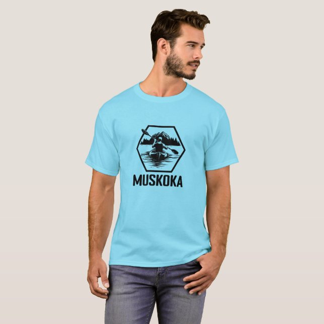 Muskoka Ontario Kayaker - Manar Basic T-Shirt (Hel framsida)