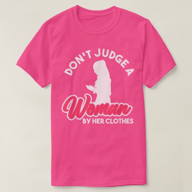 Muslim Woman Hijab Islamic Religion Mosque Faith A T Shirt (Design framsida)