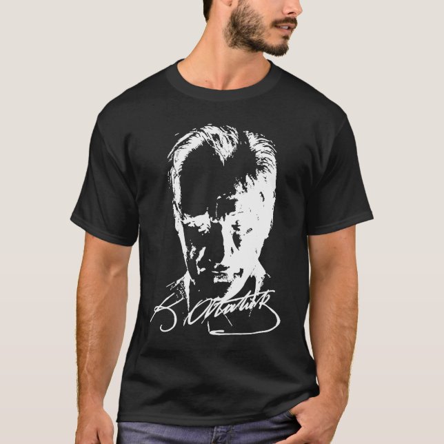 Mustafa Kemal Atatürk  Father of Turkey White T Shirt (Framsida)