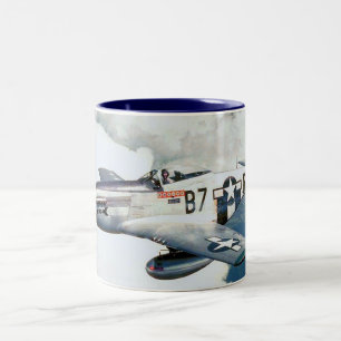 Mustang för flygvapen P-51D för vintagevärldskrig Två-Tonad Mugg