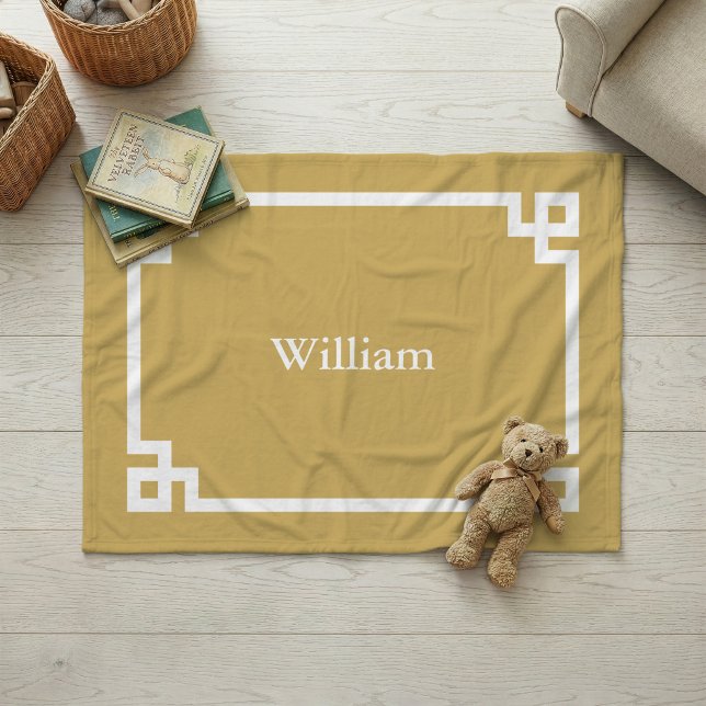 Mustard Yellow and White Greek Key Monogram Fleecefilt (Skapare uppladdad)
