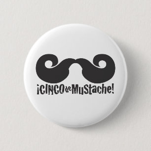 Mustaschen knäppas knapp