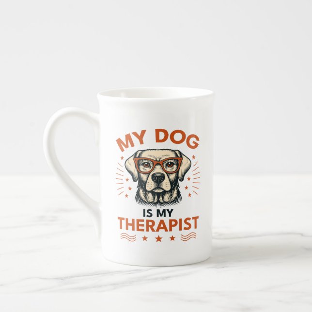 My dog is my therapist benporslin mugg (Vänster)