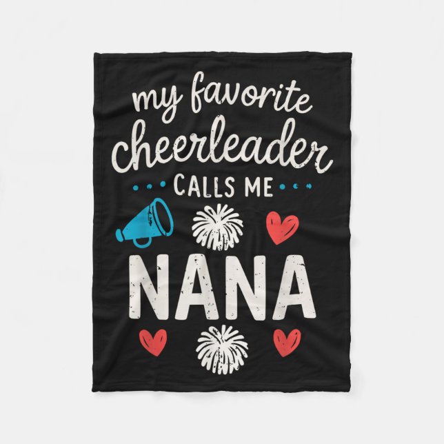 My Favorite Cheerleader Calls Me Nana Grandma Chee Fleecefilt (Framsidan)