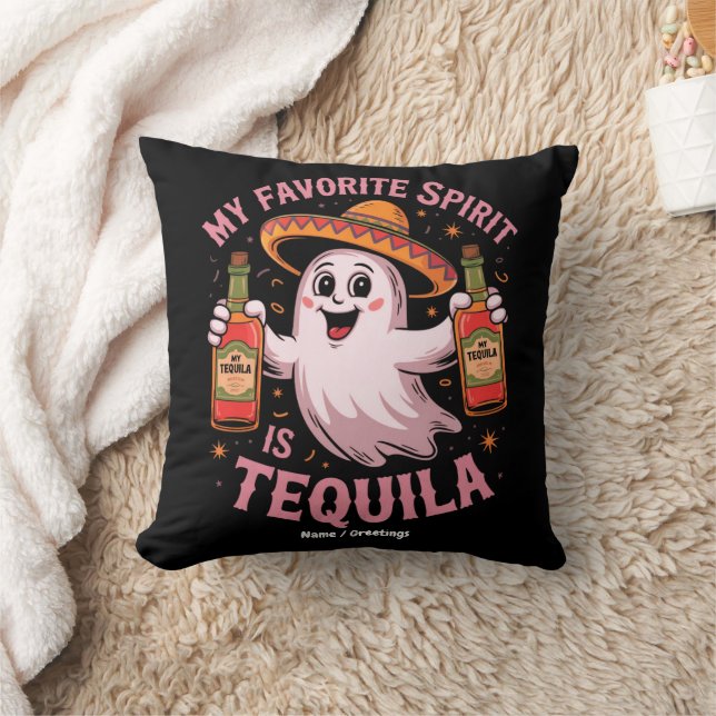 My Favorite Spirit Is Tequila Halloween Drinking  Kudde (Filt)
