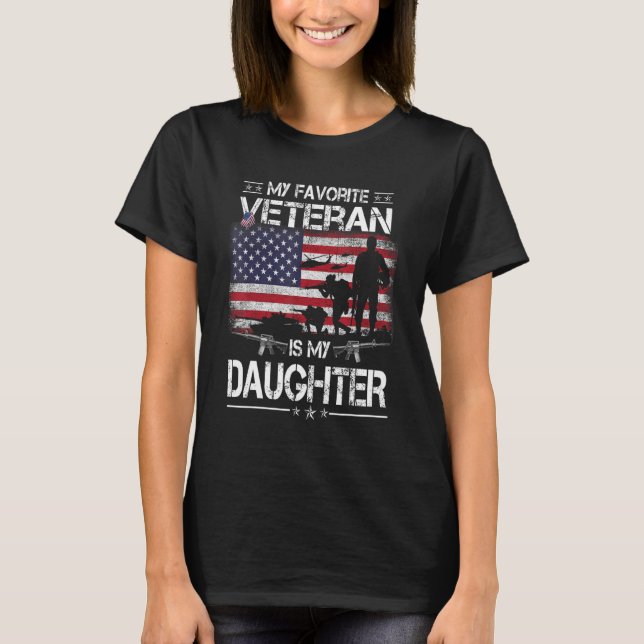 My Favorite Veteran Is My Daughter   Flag Veterans T Shirt (Framsida)