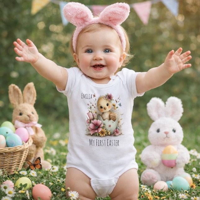 My First Easter Design with Personalized Chick  T Shirt (Skapare uppladdad)