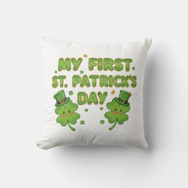My First St. Patrick's Day | Cute Kawaii Shamrock  Kudde (Framsida)