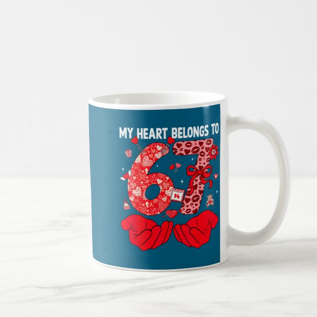My Heart Belongs To 67 Valentine's Day Six Seven F Kaffemugg (Höger)