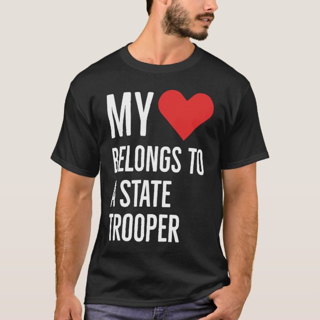 My heart belongs to a state trooper anniversary qu t shirt (Framsida)