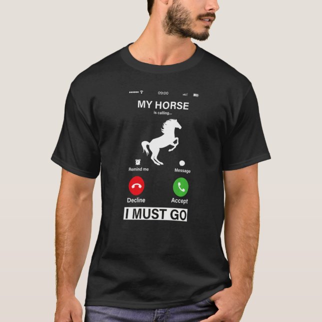 My Horse Is Calling And I Must Go! Premium T Shirt (Framsida)
