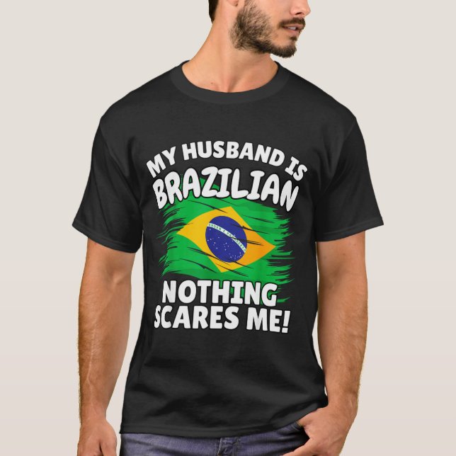 My Husband Is Brazilian Funny Brazil Flag Gift For T Shirt (Framsida)