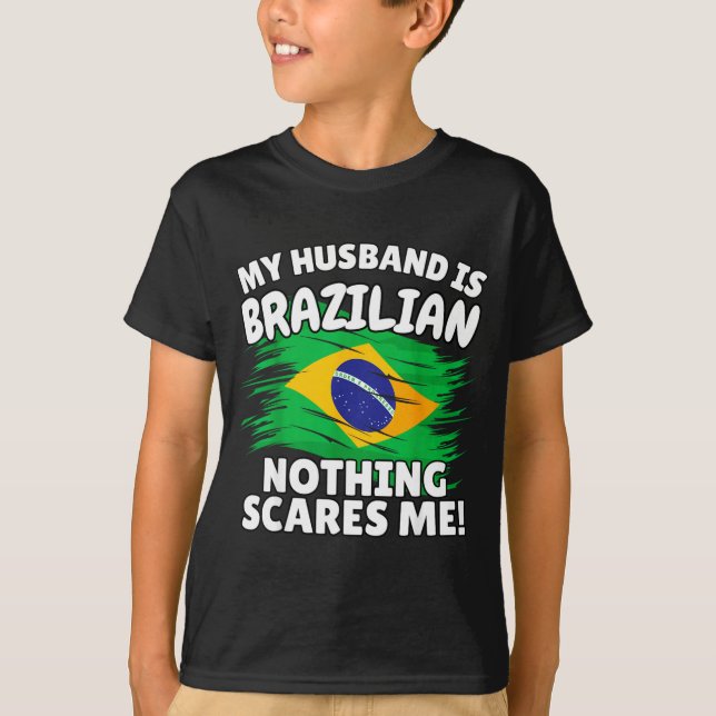 My Husband Is Brazilian Funny Brazil Flag Gift For T Shirt (Framsida)