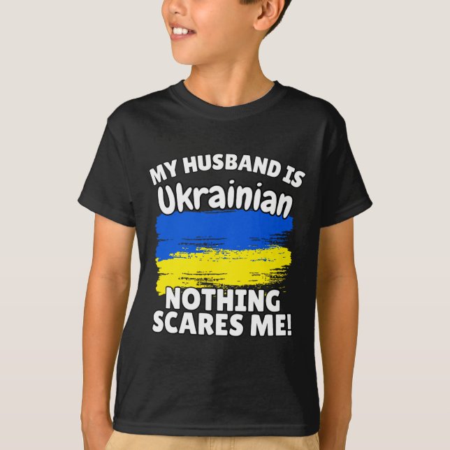 My Husband Is Ukrainian Funny Ukraine Flag Gift Fo T Shirt (Framsida)