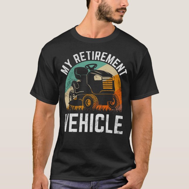 My Retirement Vehicle Funny Riding Lawn Mower Retr T Shirt (Framsida)