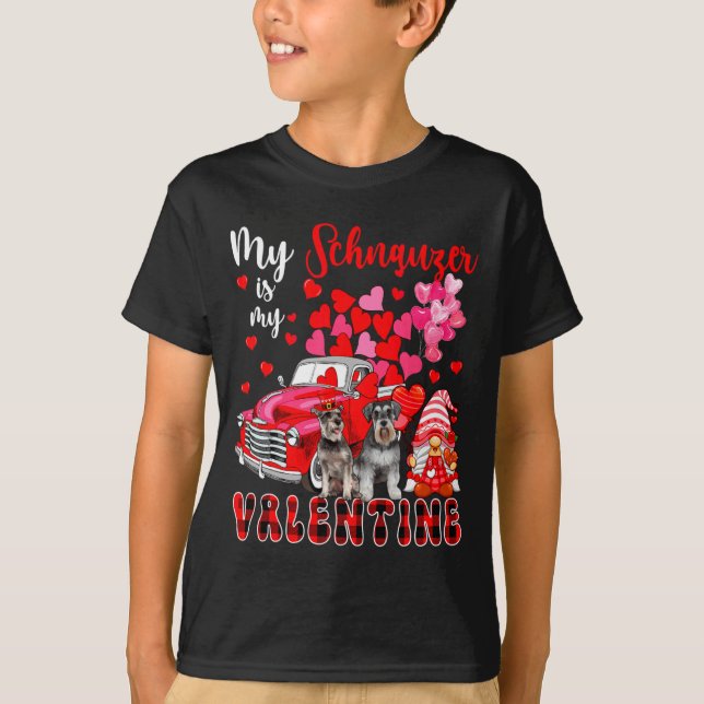 My Schnauzer Is My Valentine Two Dogs With Gnome P T Shirt (Framsida)