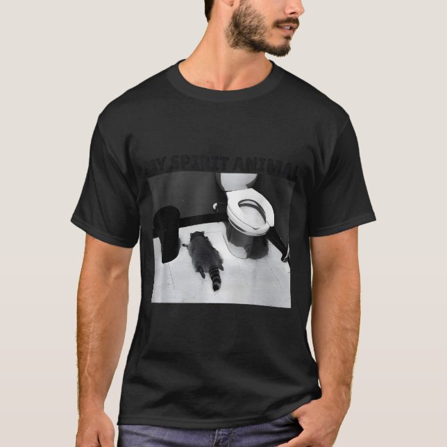 My Srit Animal Funny Drunk Raccoon Meme  T Shirt (Framsida)