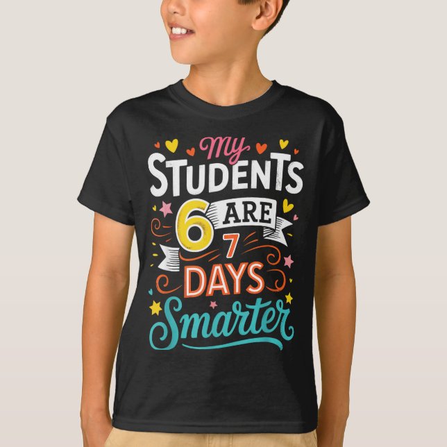 My Students Are 67 Days Smarter Funny Teacher Kids T Shirt (Framsida)