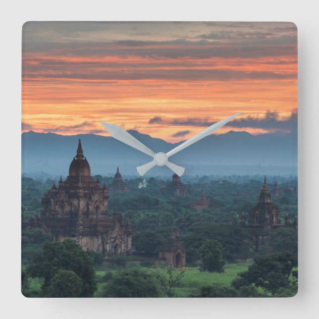 Myanmar, Bagan Sunrise Fyrkantig Klocka (Framsida)