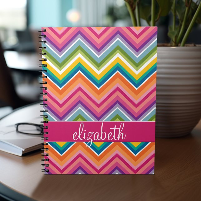 Mycket färgstark Chevron Mönster med Namn Anteckningsbok Med Spiral (Personalized notebook - add your name or other text)