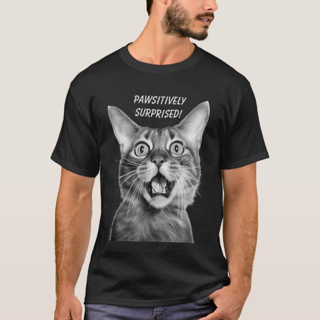 MYCKET FÖRVÅNAD! Funny Crazy Cat T Shirt (Framsida)
