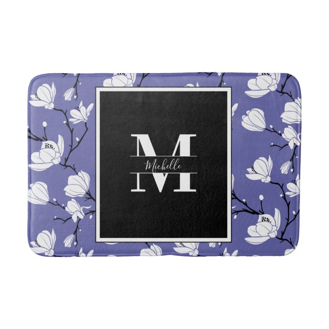 Mycket periwinkle Monogrammed Magnolia Flower Badrumsmatta (Framsidan)