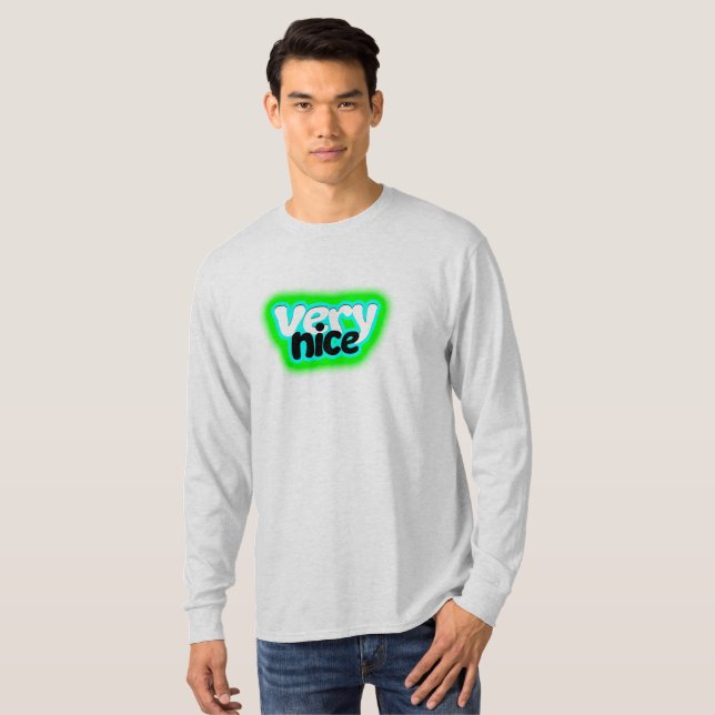 mycket trevlig t-skjorta tee shirt (Hel framsida)