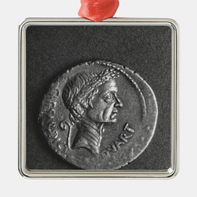 Mynta med ett porträtt av Julius Caesar Julgransprydnad Metall (Framsidan)