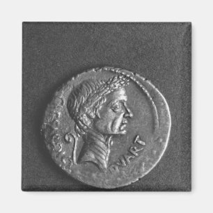 Mynta med ett porträtt av Julius Caesar Magnet