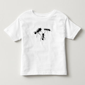 Myror Tee