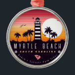 Myrtle Beach fyr SC Retro Sunset Souvenirs Julgransprydnad Metall<br><div class="desc">Myrtle Beach-återstranddesign för semester. Myrtle Beach South Carolina Vintage souvenir för resor till South Carolina-ön. Strandkonst i Myrtle Beach för South Carolina-semesterfirare och ryggpackare. Myrtle Beach retro souvenir. Utformning för backpackers och resor till South Carolina. Ön med Vintage souvenir för semesterfirare i havet. - Du kan anpassa mallen genom att...</div>