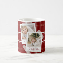 Mysiga burgundcheckfoton med traditionell utformni kaffemugg