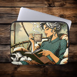Mysiga Dam-läsning med kaffe och katt Laptop Fodral<br><div class="desc">En söt dam-avslappnad i sin mysiga papasanstol som läste en bok och dricker kaffe med en söt svart och vit katt som sover på hennes knä.</div>