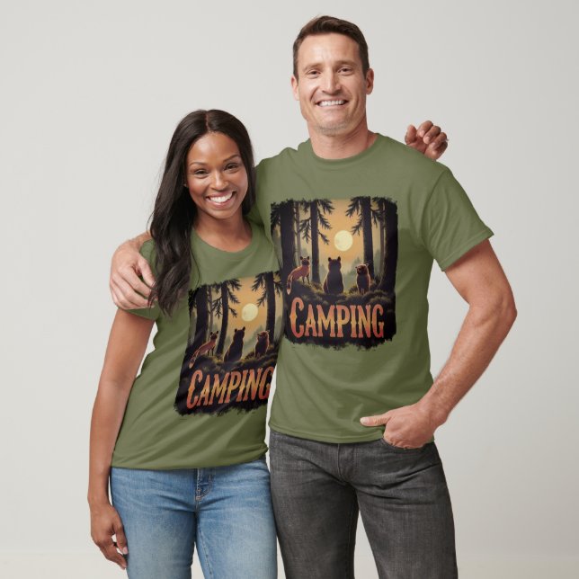 Mysiga skogsvänner efter Campfire T Shirt (Unisex)