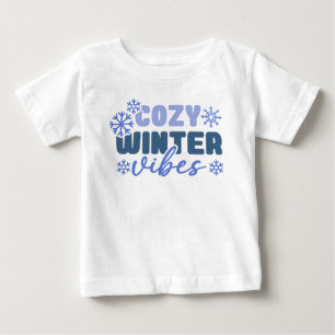 Mysiga vinter-vibes - snöflingtypografi t shirt